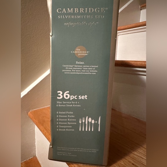 NWT Cambridge Iliad Mirror flatware set, service for 6 - Picture 4 of 7